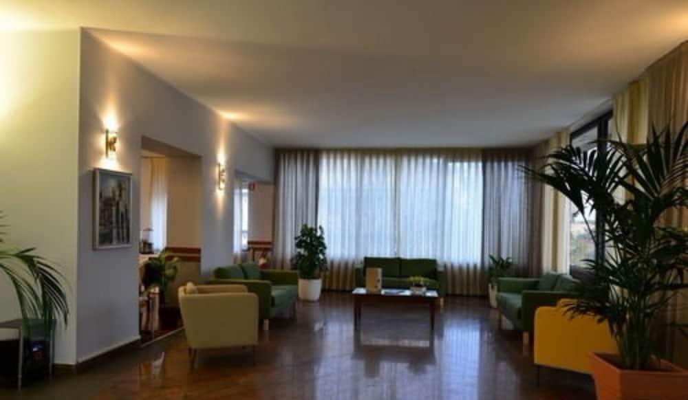 Hotel Bella Peschiera Peschiera del Garda Bagian luar foto