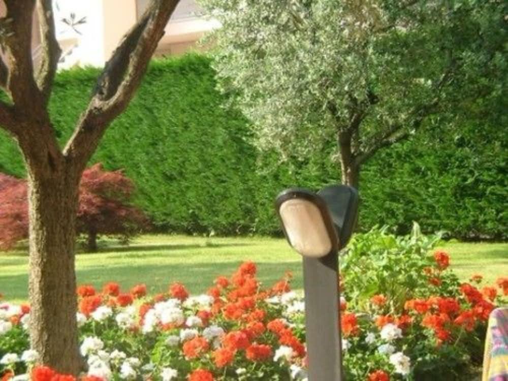 Hotel Bella Peschiera Peschiera del Garda Bagian luar foto