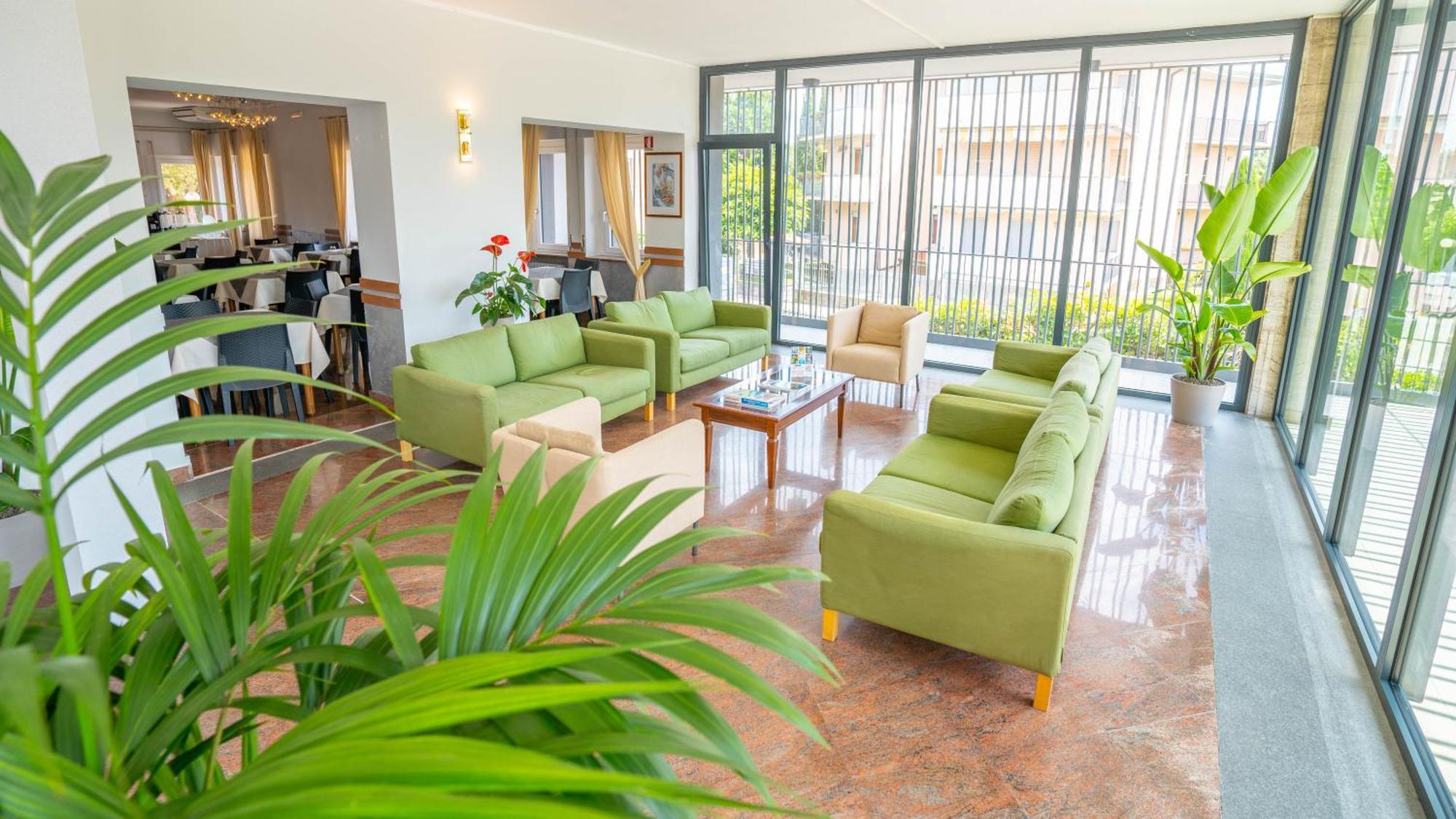 Hotel Bella Peschiera Peschiera del Garda Bagian luar foto